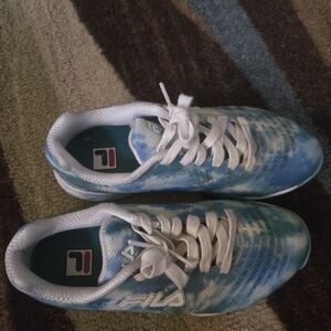 Fila Women's Blue and White Tie-Dye Low-Top Pickleball/Tennis Sneakers. Size 7.5